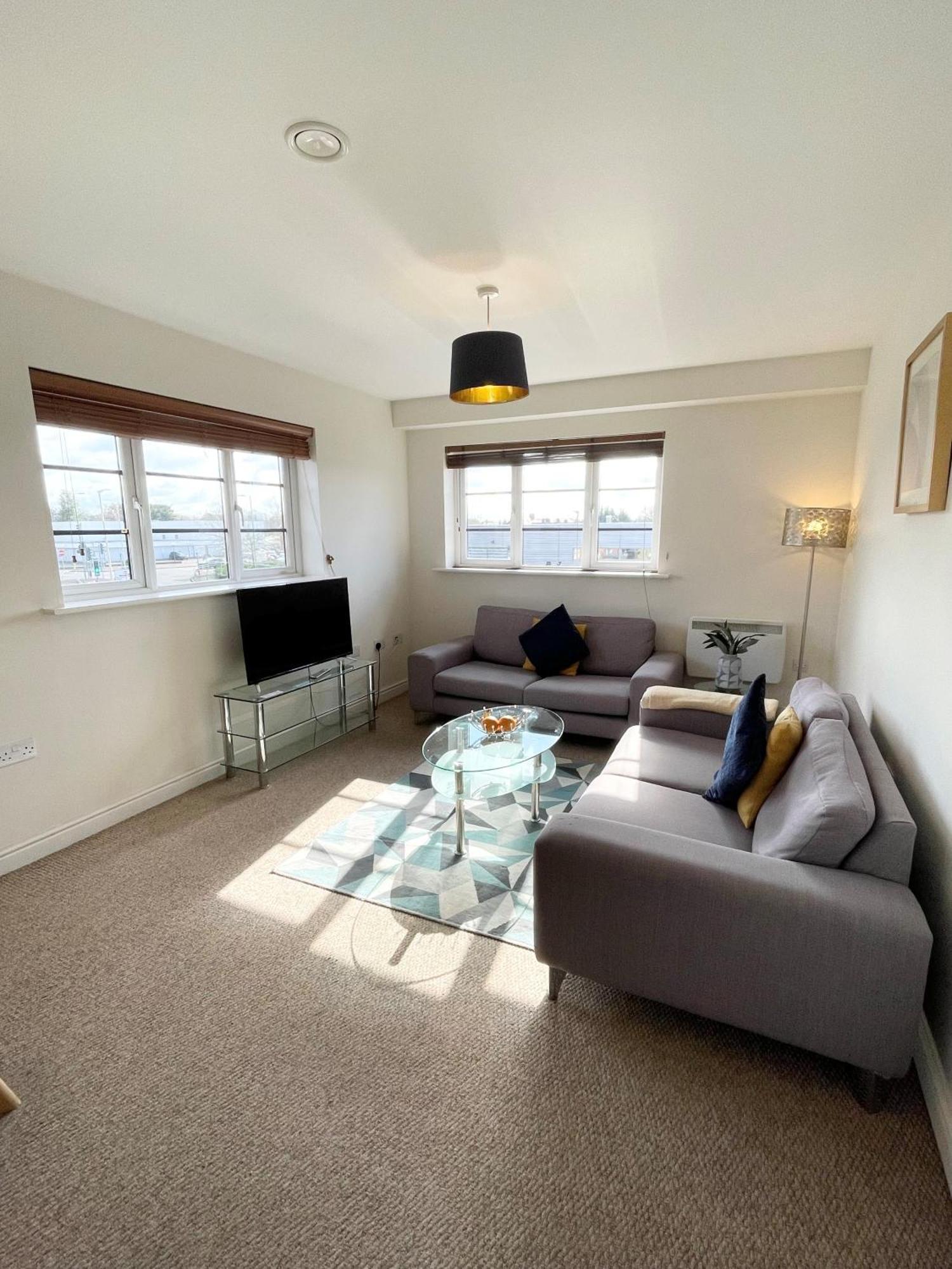 Blue Sky Apartments @Wallis Square, Farnborough Farnborough  Esterno foto