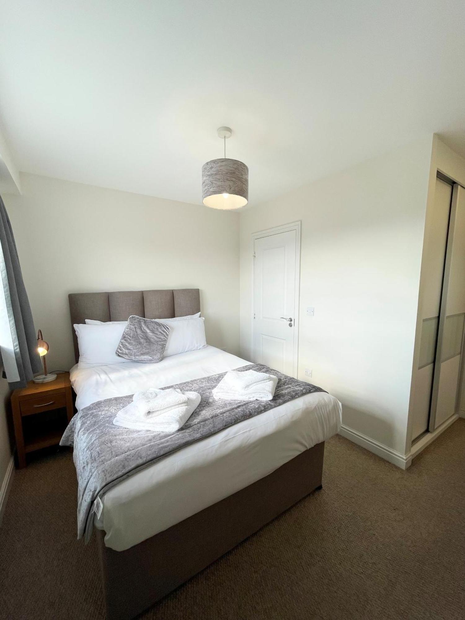 Blue Sky Apartments @Wallis Square, Farnborough Farnborough  Esterno foto