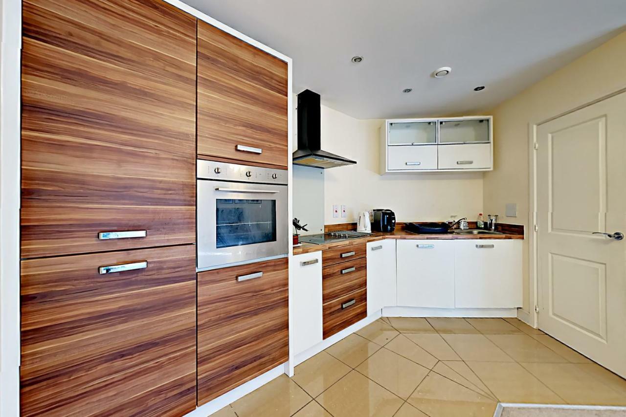 Blue Sky Apartments @Wallis Square, Farnborough Farnborough  Esterno foto